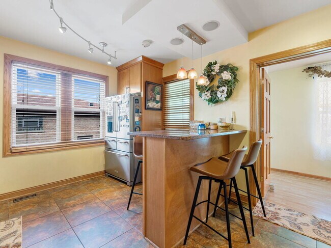 Foto del edificio - 4337 N Narragansett Ave