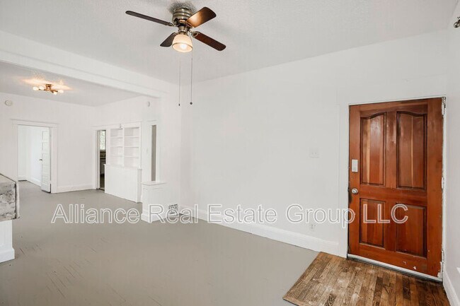 Foto del edificio - 490 S Lincoln St
