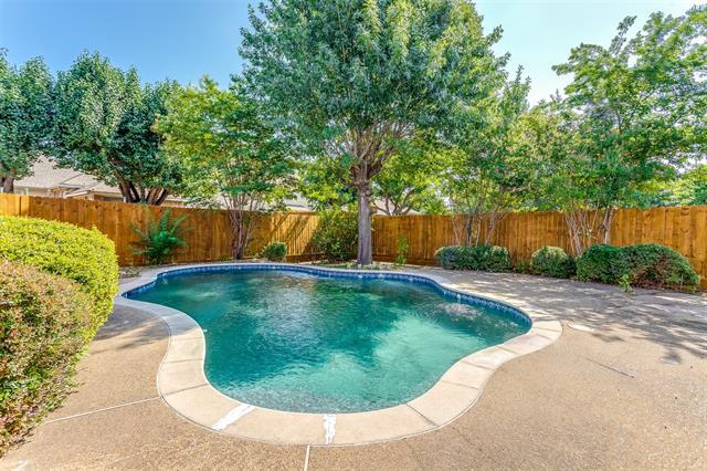 Foto principal - 2433 Midnight Cir