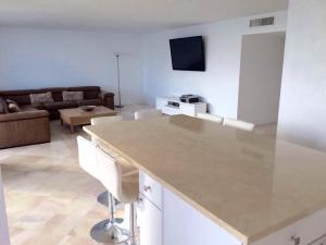 Foto del edificio - 1200 S Ocean Blvd