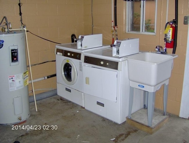 Interior Photo - 103 Farmington Ohiopyle Rd