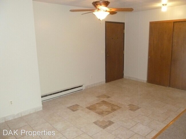 Foto del edificio - N114W15846 Sylvan Cir