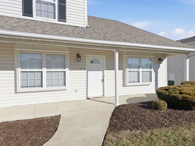 Foto del edificio - 1707-1709-1709 Juniper Dr