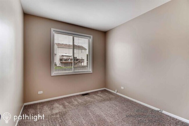 Foto del edificio - 688 Brighton Dr