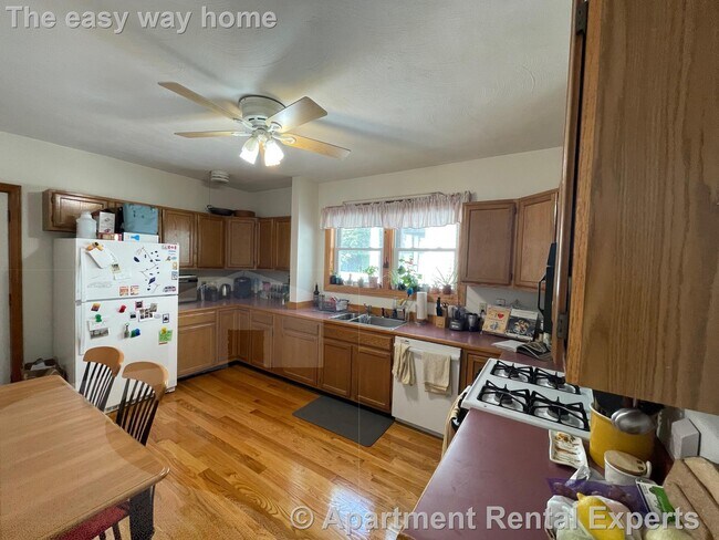 Building Photo - 11 Ossipee Rd