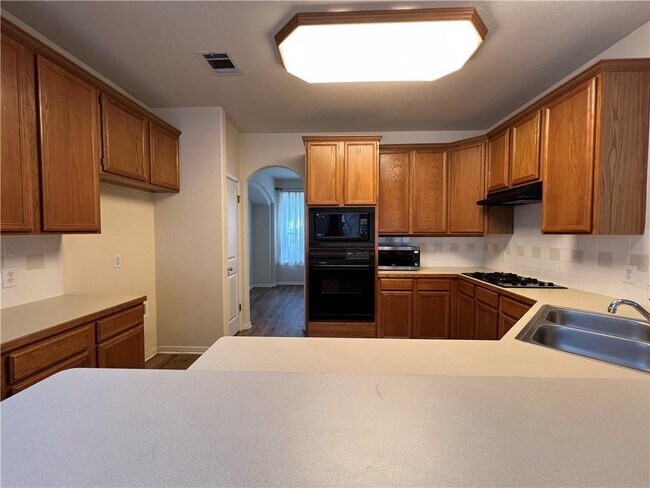 Foto del edificio - 12720 Twisted Briar Ln