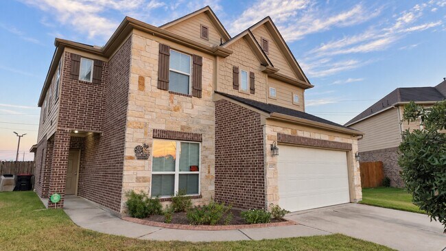 Foto del edificio - 12102 Kings Fall Dr