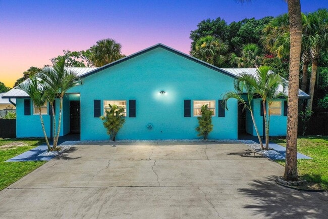 Foto del edificio - 2134 NE Pelican Terrace