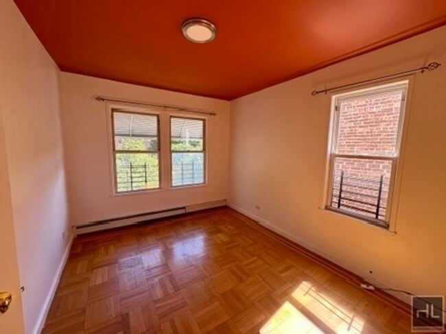 Building Photo - HONE AVENUE, BRONX