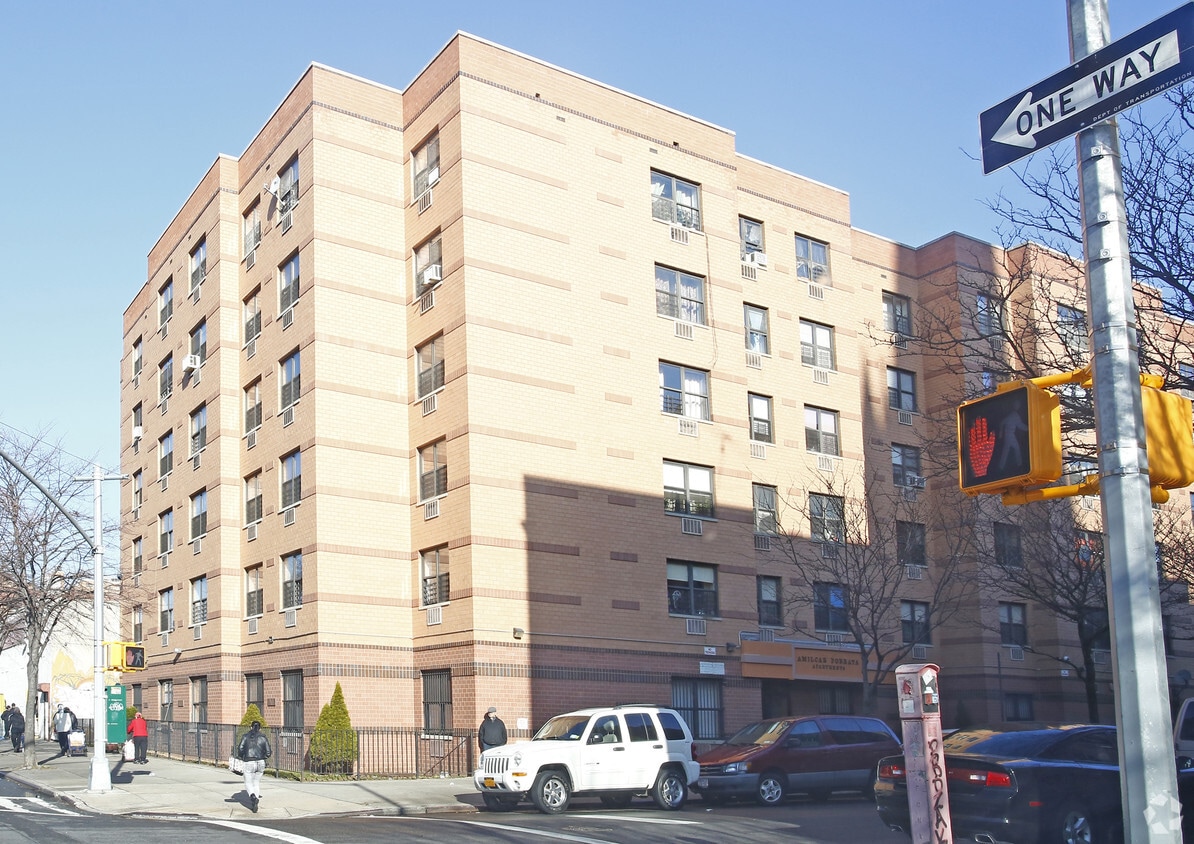 Primary Photo - Amilcar Porrata Apartments