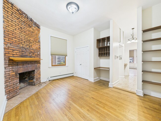 Building Photo - 313 N 34th St