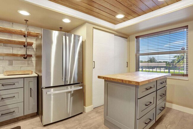 Foto del edificio - 7800 NW 18th St