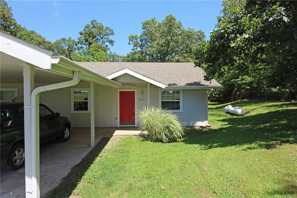 18790 Huntington Dr, Gravette, AR 72736 Townhouse for Rent in