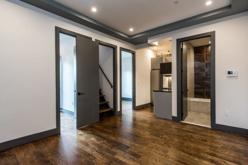 Foto principal - 272 Throop Ave