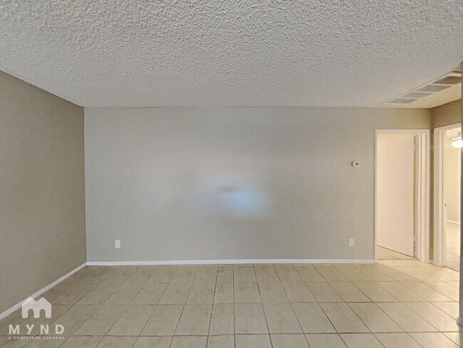 Building Photo - 4820 N 89th Ave