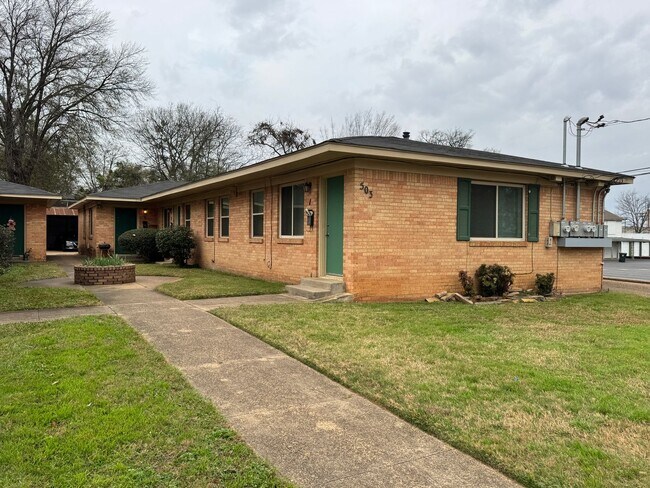 Foto del edificio - 503 S Fannin Ave