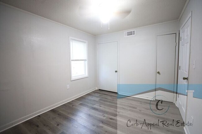 Foto del edificio - 2 bed / 1 bath apartment in Trumann - HUD accepted!!