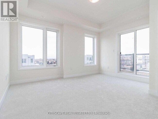 Photo du bâtiment - 50 William Duncan Rd