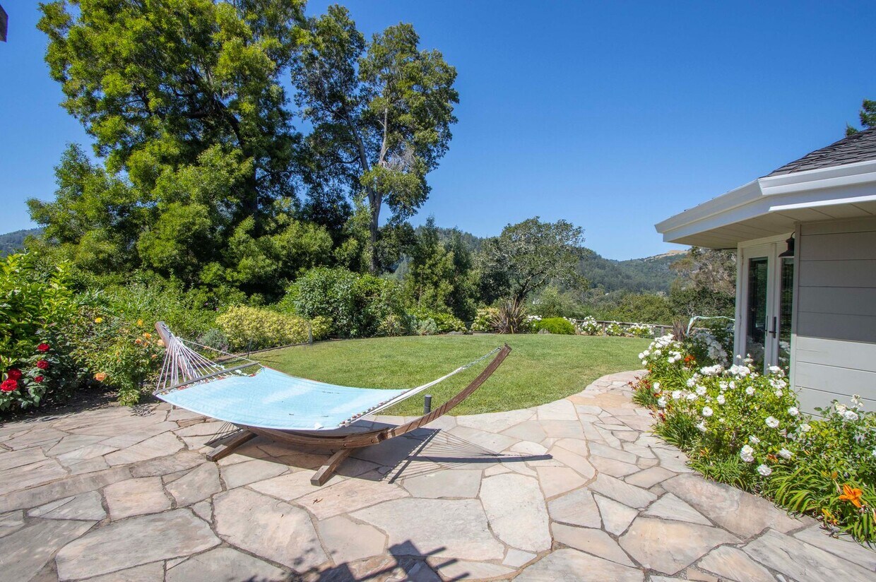 Primary Photo - Kentfield Gated Estate
