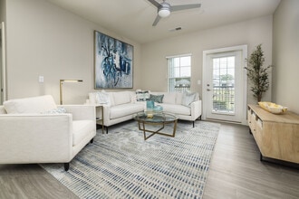 Building Photo - Willows at Grande Dunes