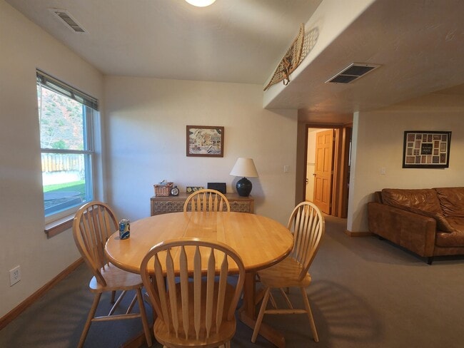 Building Photo - 3954 Sky Ranch Dr