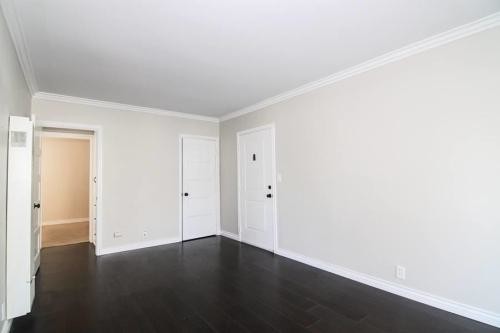 Building Photo - 305 Coronado Ave