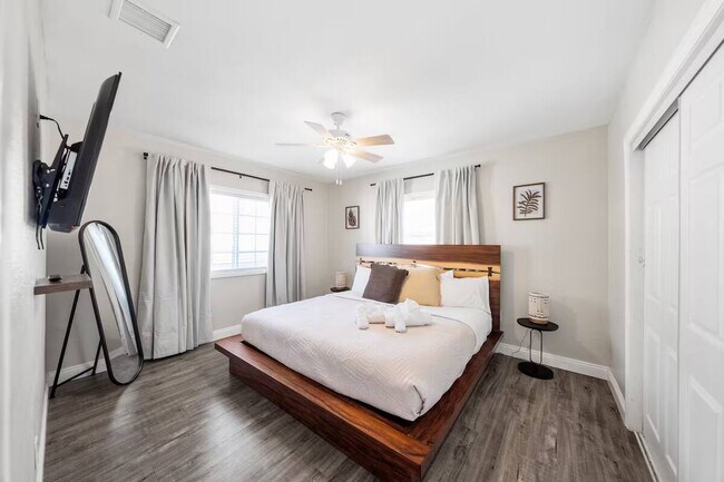 Foto del edificio - 4157 Edgewood Pl