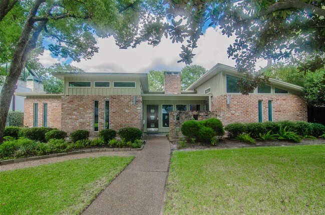 Building Photo - 13114 Rummel Creek Rd