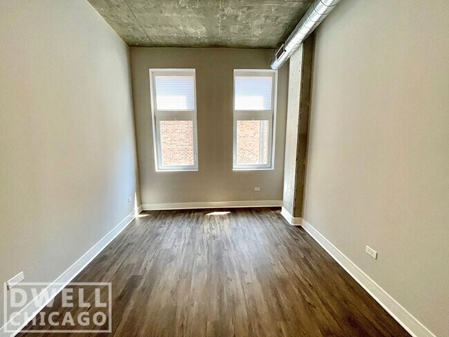 Foto del edificio - 3845 N Broadway St