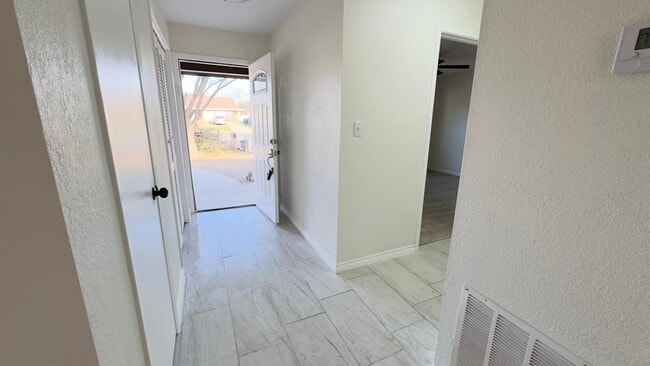 Building Photo - 1239 Glen Haven Dr