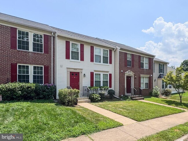 Foto del edificio - 6337 Littlefield Ct
