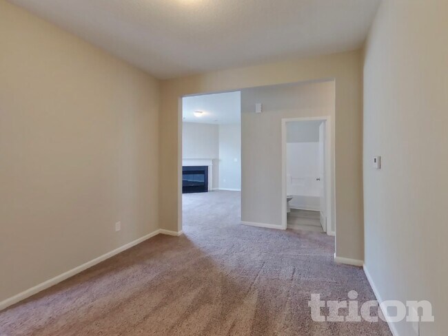 Foto del edificio - 12675 Old Pond Rd