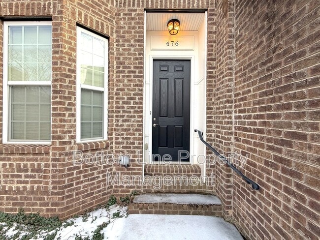 Building Photo - 476 Beacon St NW