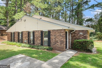 Building Photo - 3045 Sonya Ln