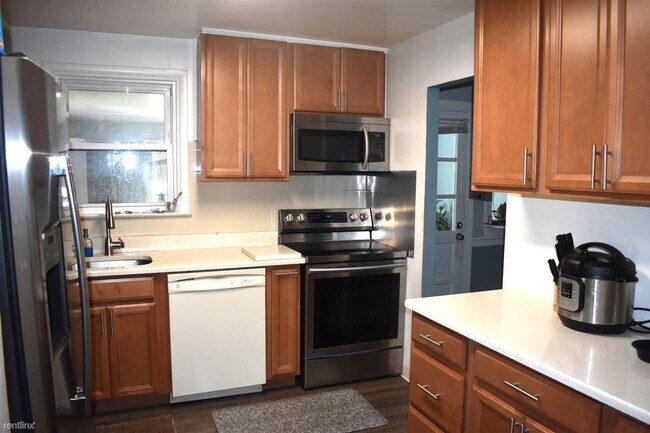 Foto del edificio - 4 br, 1.5 bath House - 1224 Wilson Road
