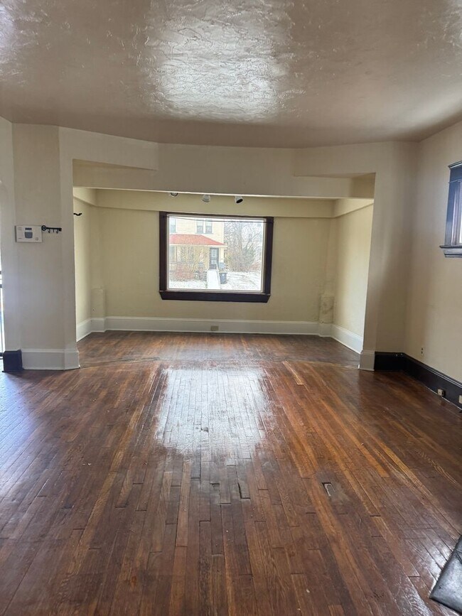 Foto del edificio - 9402 Pierpont Ave