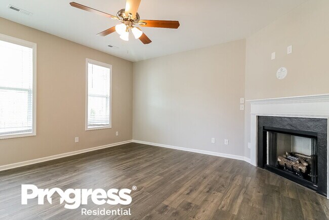 Building Photo - 52 Rosemary St