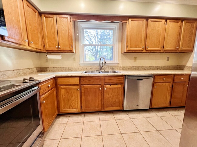 Photo - 2305 Moors Landing House