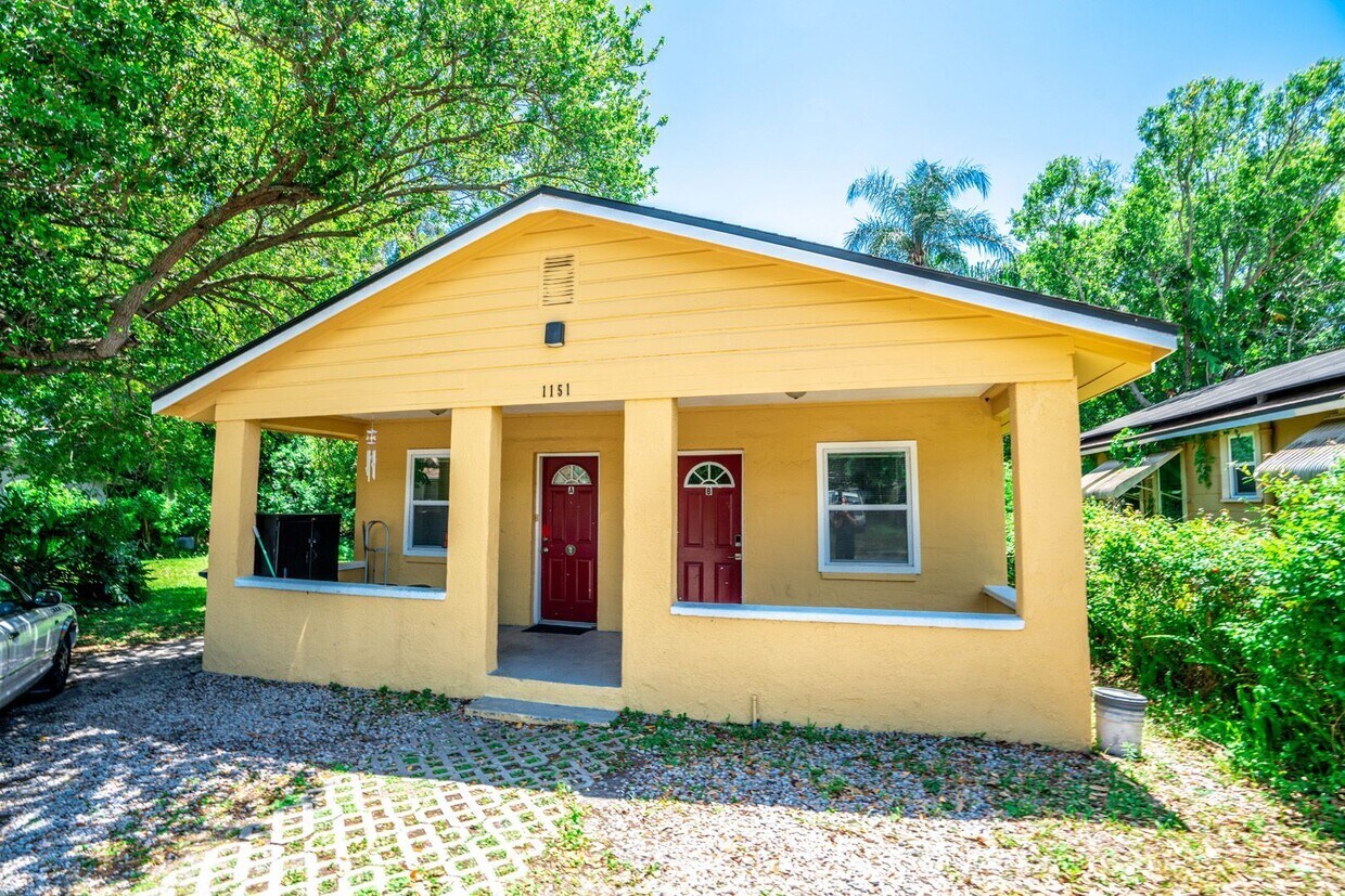 1151 La Salle St Unit B, Clearwater, FL 33755 Room for Rent in