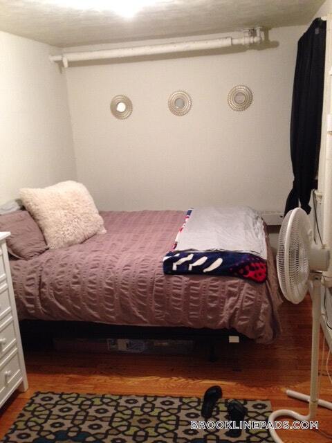 Foto del edificio - 1589 Beacon St