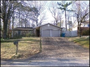 Building Photo - 5 Markham Pl Cir
