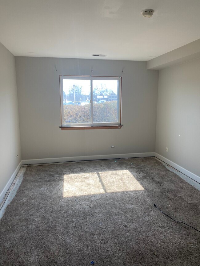 Master bedroom - 1745 Robin Walk