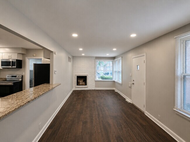 Foto del edificio - 8622 S Jeffery Blvd