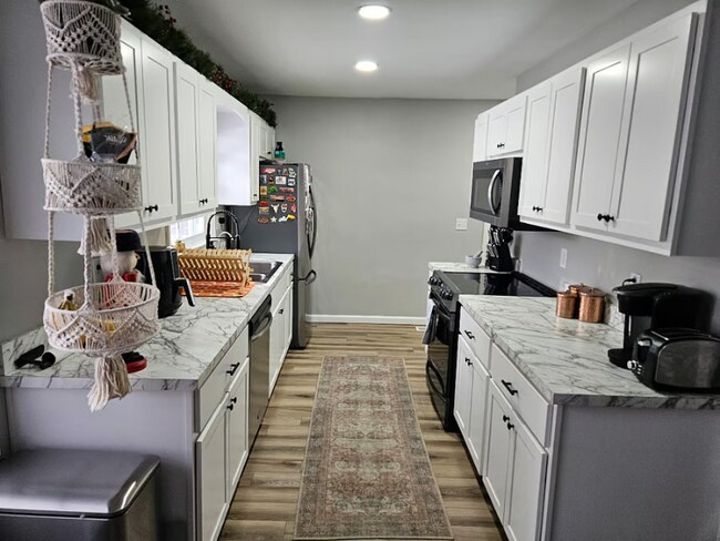 Building Photo - 5519 Madison Ave