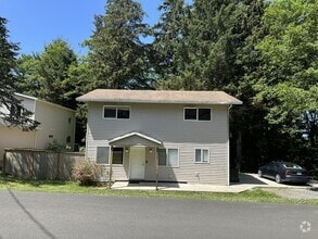 Building Photo - 241 S Quadrant St