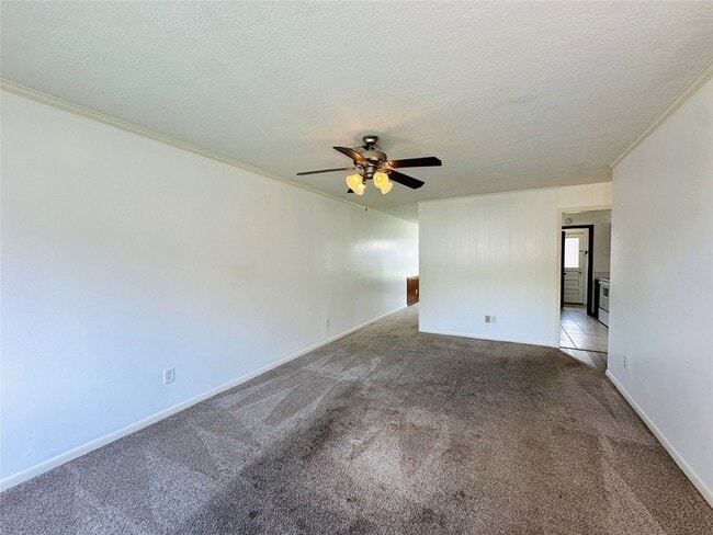 Foto del edificio - 1011 Mccall Ave