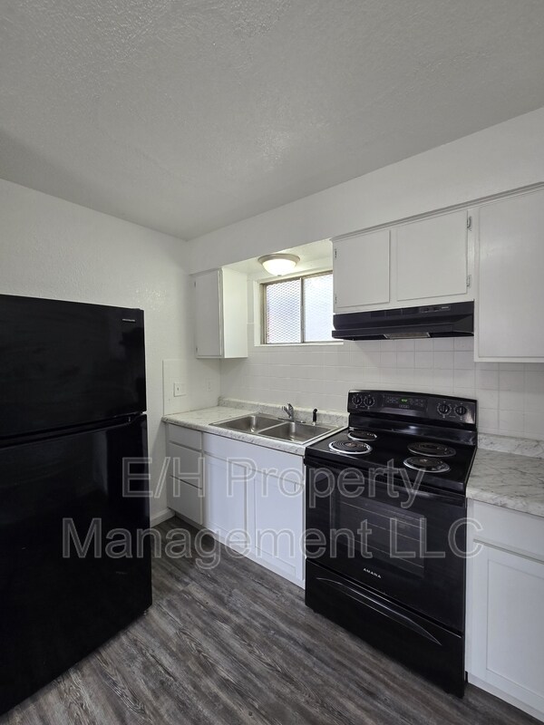 Foto del edificio - 1916 S Broadway
