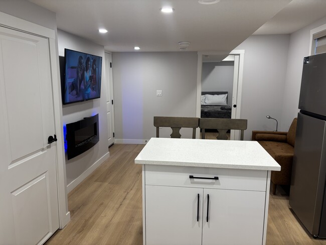 Building Photo - 131 Templeby Pl NE