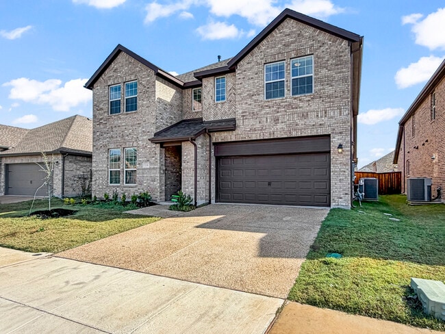 Foto del edificio - STUNNING 5 BEDROOM 4 FULL BATH HOME