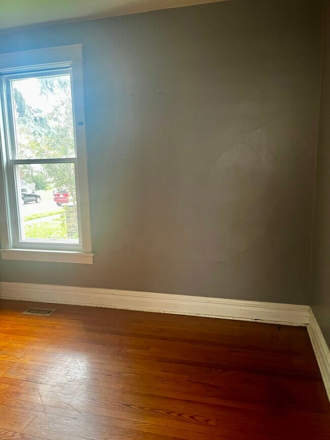 Foto del edificio - 12631 Elm St